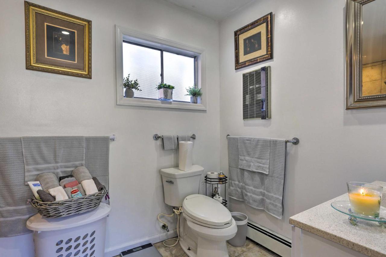 Central Elmont Studio With Great Outdoor Space! Exterior photo